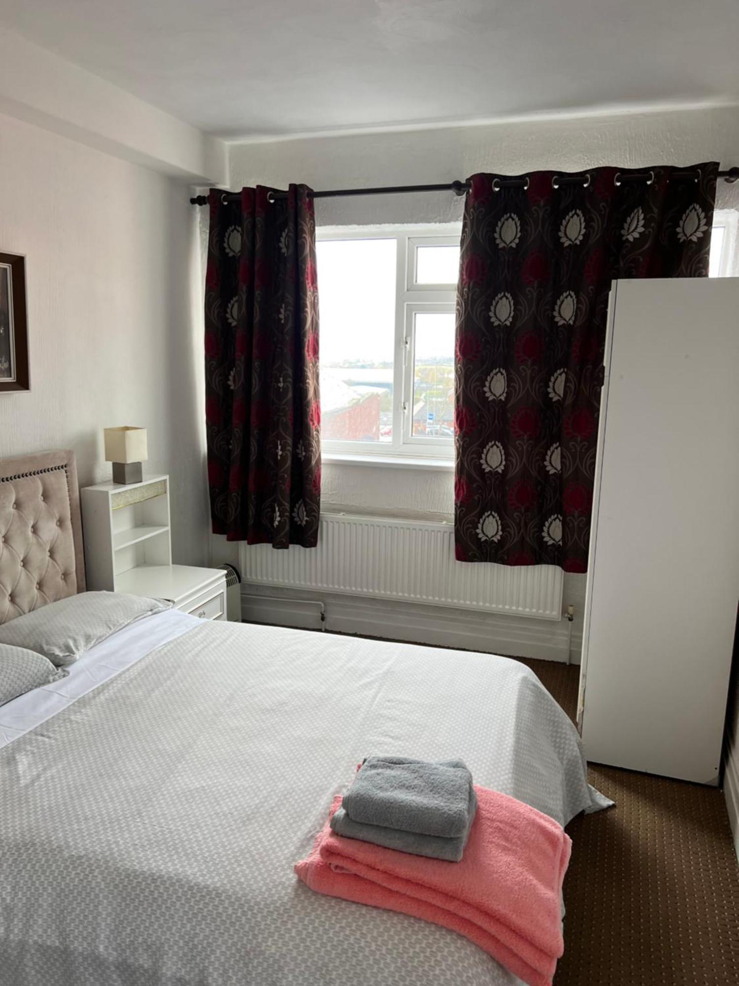 Barley Mow Hotel Pontefract Ngoại thất bức ảnh