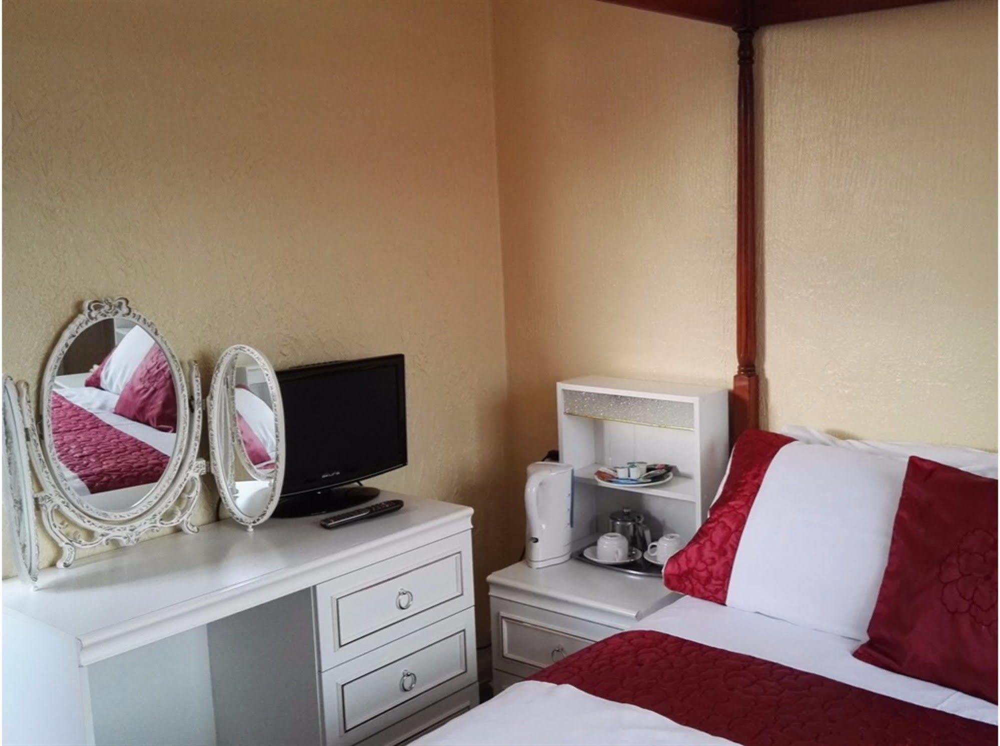Barley Mow Hotel Pontefract Ngoại thất bức ảnh