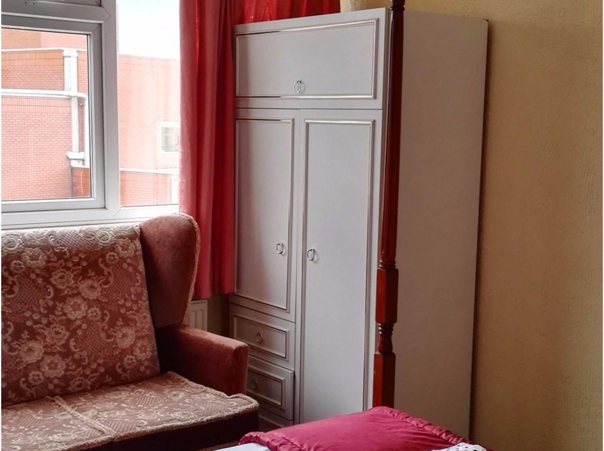 Barley Mow Hotel Pontefract Ngoại thất bức ảnh